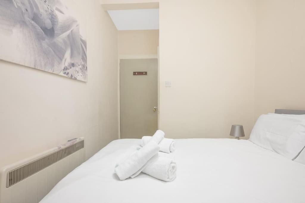 Two Bedroom Apartment-Central Edinburgh-Old Town-Licensed Exteriér fotografie
