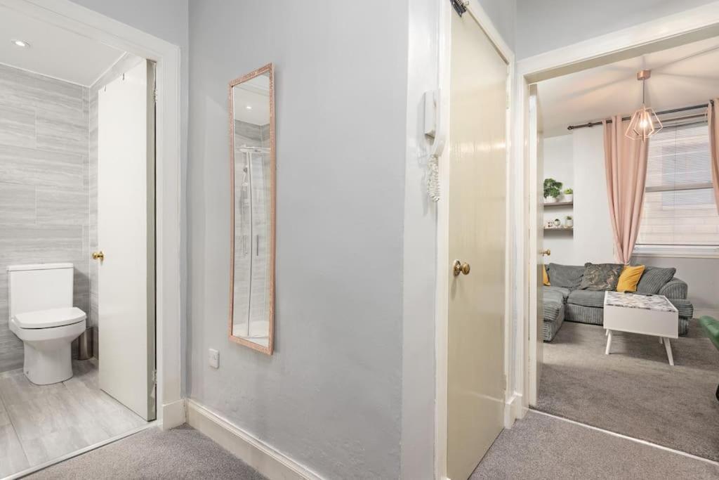 Two Bedroom Apartment-Central Edinburgh-Old Town-Licensed Exteriér fotografie